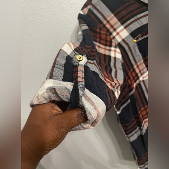 EUC 1x Plaid Blouse - Picture 3 of 8